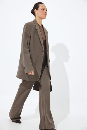 Brown Schlaghosen mit mittlerer Taille