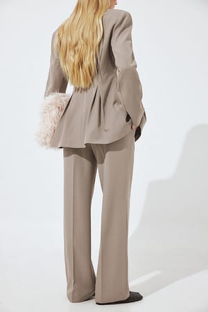 Image 2 of 6