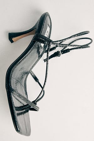Metallic Strappy Heels Black | NA-KD
