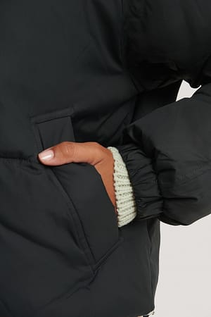Padded Hood Drawstring Jacket Black | NA-KD
