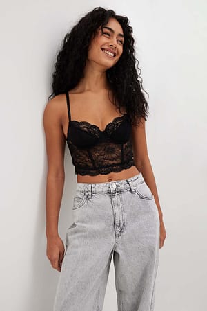 Black Corset festonné en dentelle