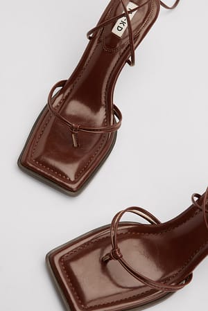 Strappy Thong Heels Brown | NA-KD