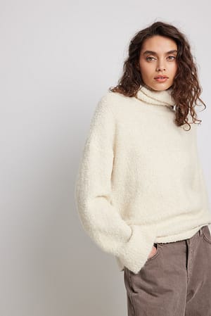 0600~Two-Tone Checked Turtle-neck Sweater main image 1