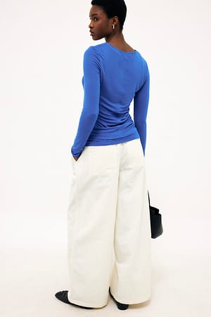 Image 2 of 6