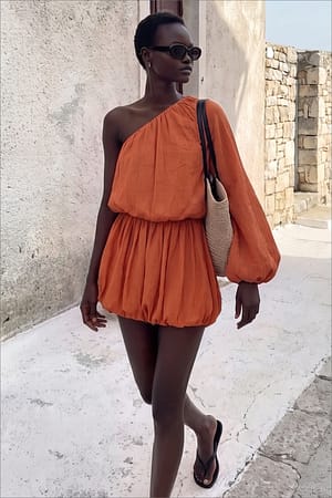 Peach Robe courte une épaule