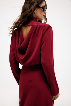 Burgundy Open Back Long Sleeve Maxi Dress