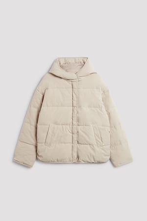 Offwhite Jacke mit gefütterter Kapuze