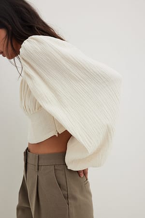 White Ingerimpelde blouse met pofmouwen