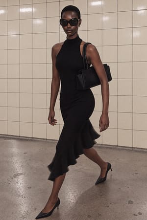 Black Ribbed flounce knitted dress