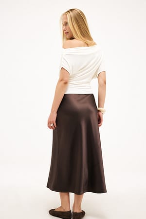 Image 2 of 6