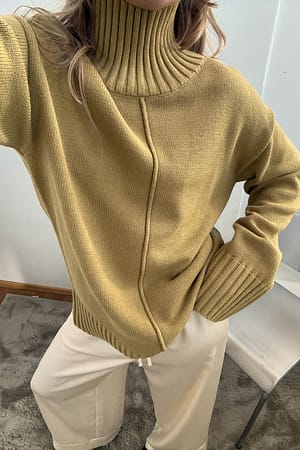 Khaki Green Sömdetalj Turtleneck Stickad Tröja