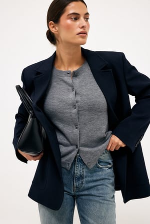 Navy Blazer med to lommer