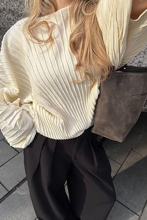 Cream Gebreide cape