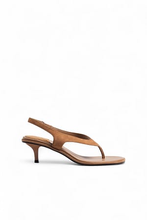 Tan Slingback-High-Heels aus Wildleder