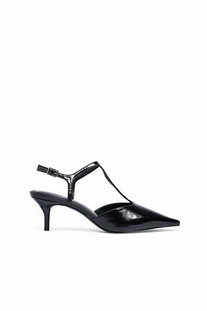 Black Pumps met T-band
