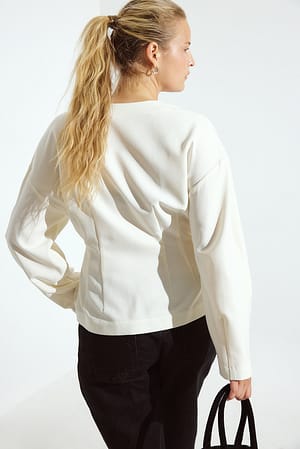Image 2 of 6