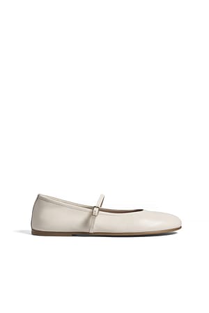 Offwhite Ballerina i læder uden foer