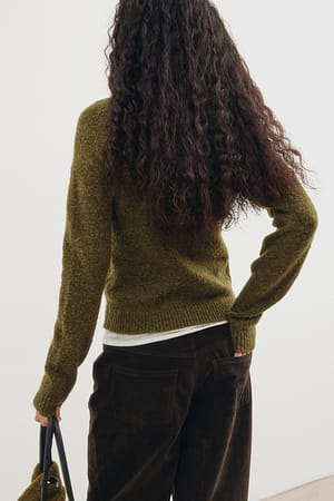 Image 2 of 7