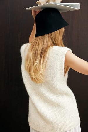 Black Wool Bucket Hat