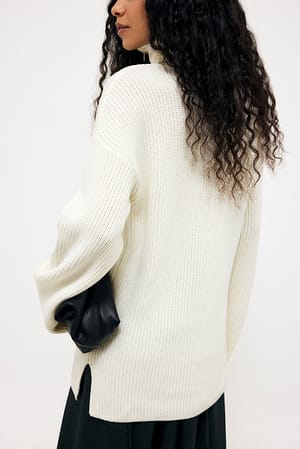 Image 2 of 6