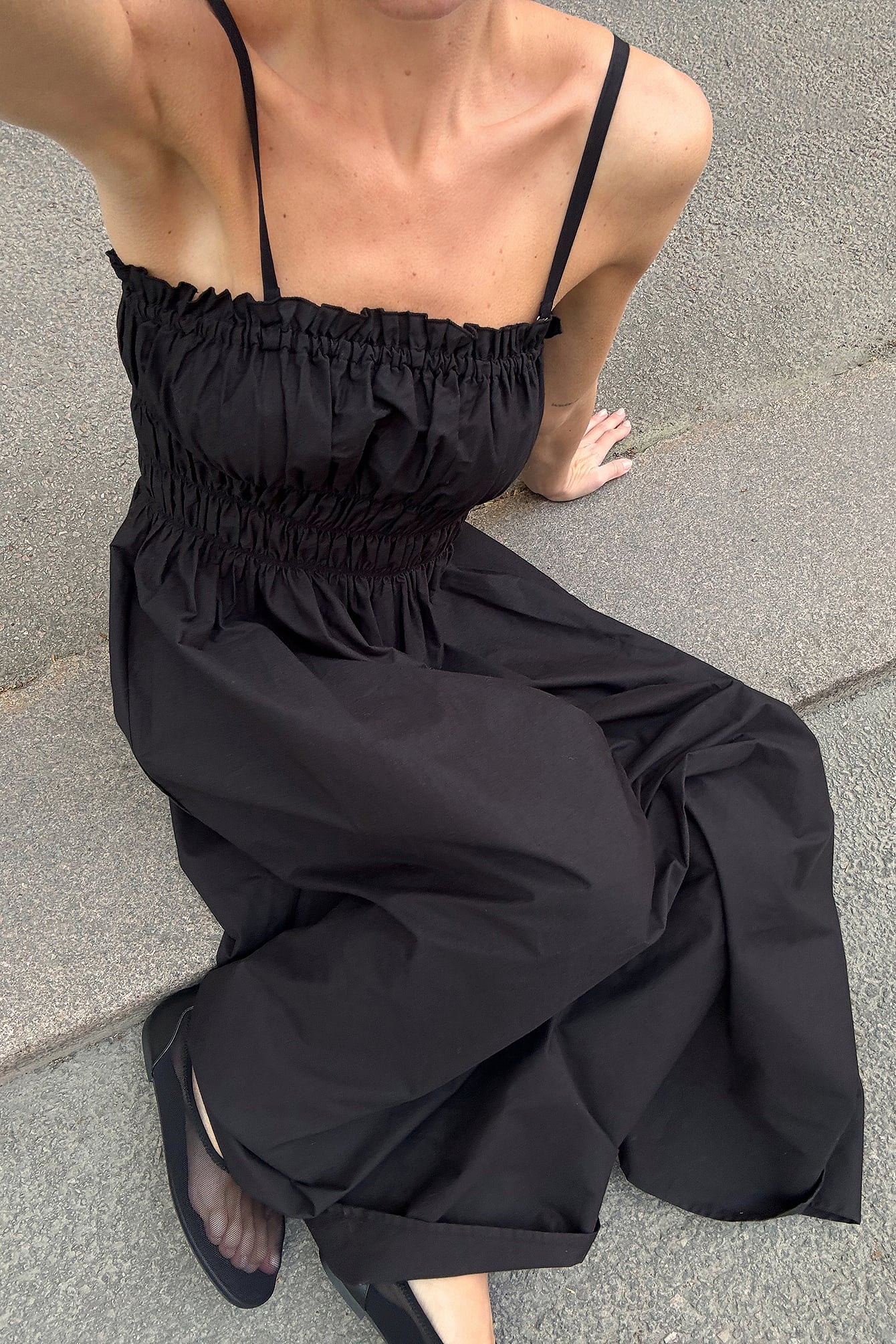 bandeau ruched midi dress PrettyLittleThing Women's Abstract Printed Bandeau Ruched Detail Maxi Dress in Navy