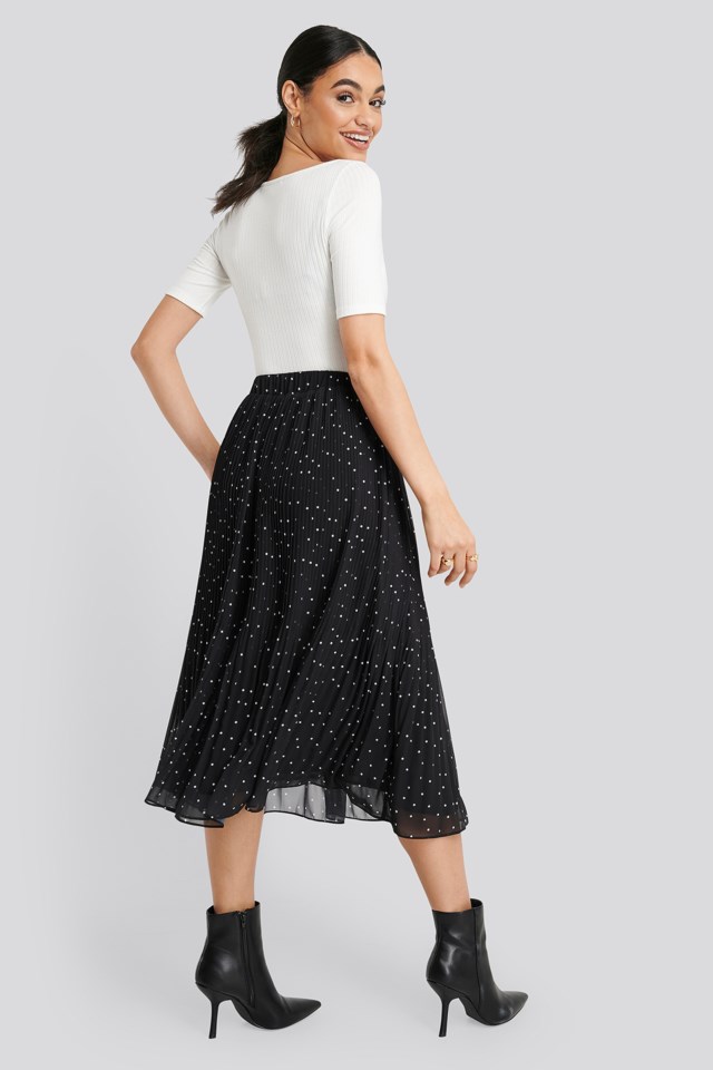 Pleated Dotted Skirt
