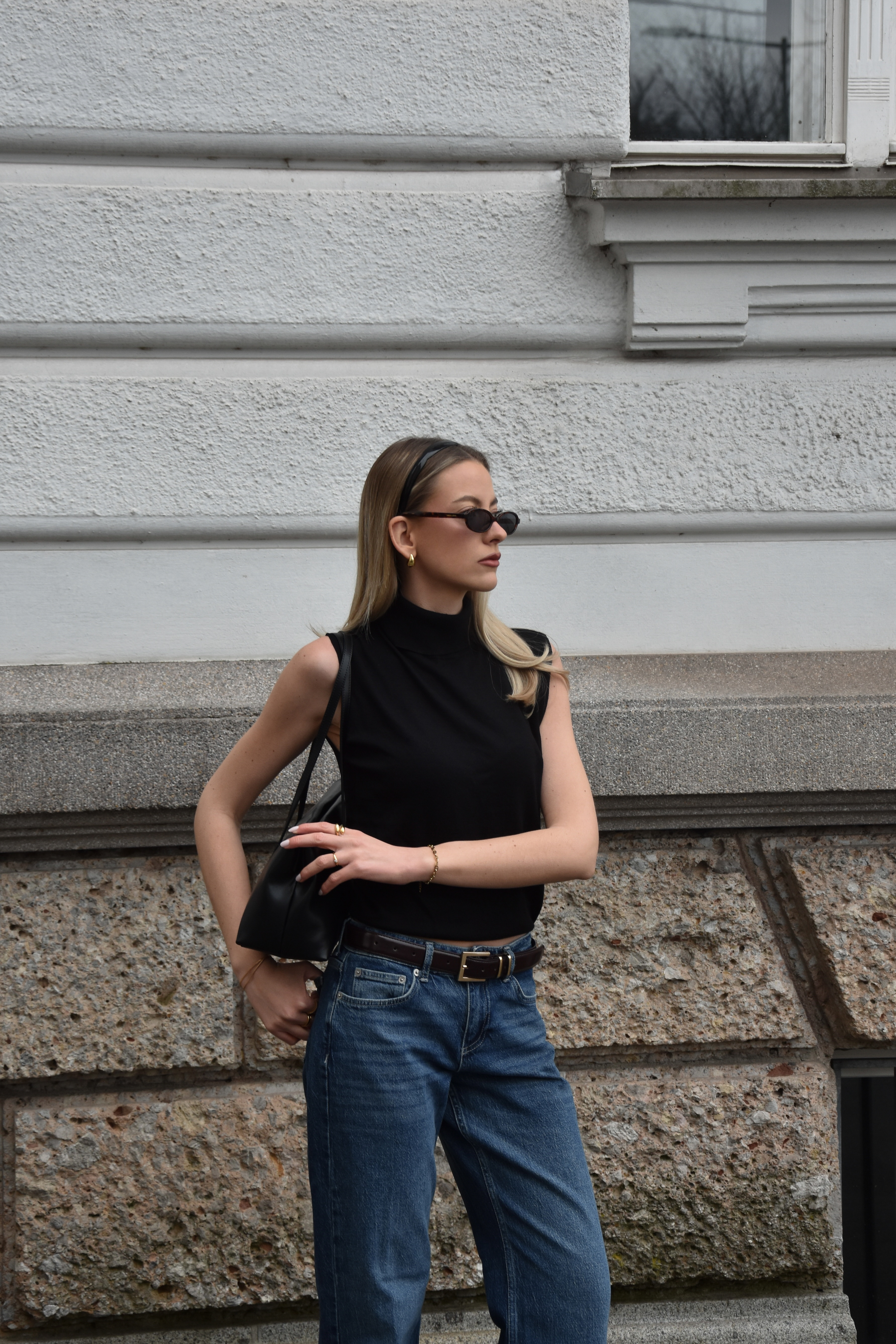 Knitted High Neck Sleeveless Top Black | NA-KD