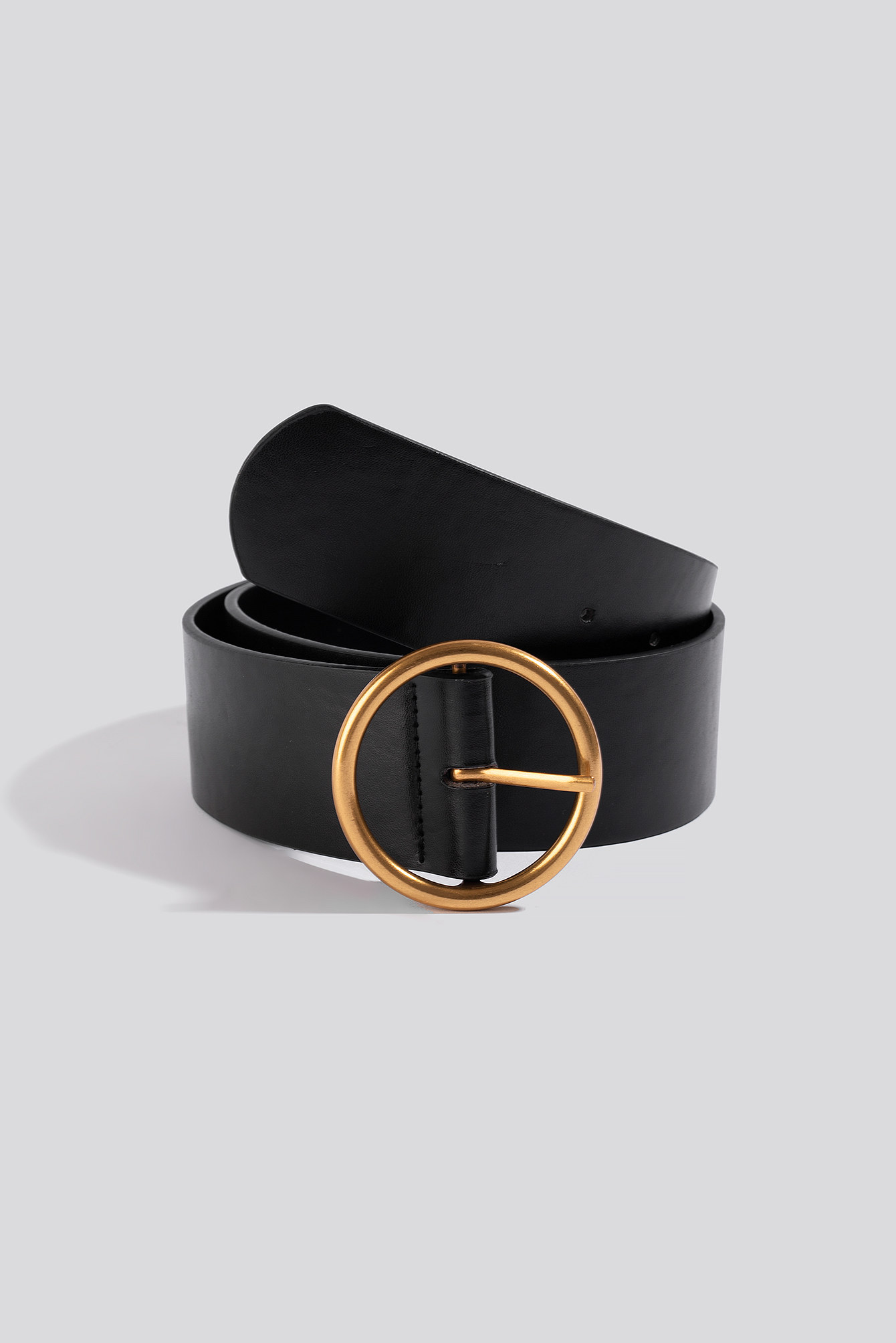 ADORABLE CARO X NA-KD Metal Ring Belt Black