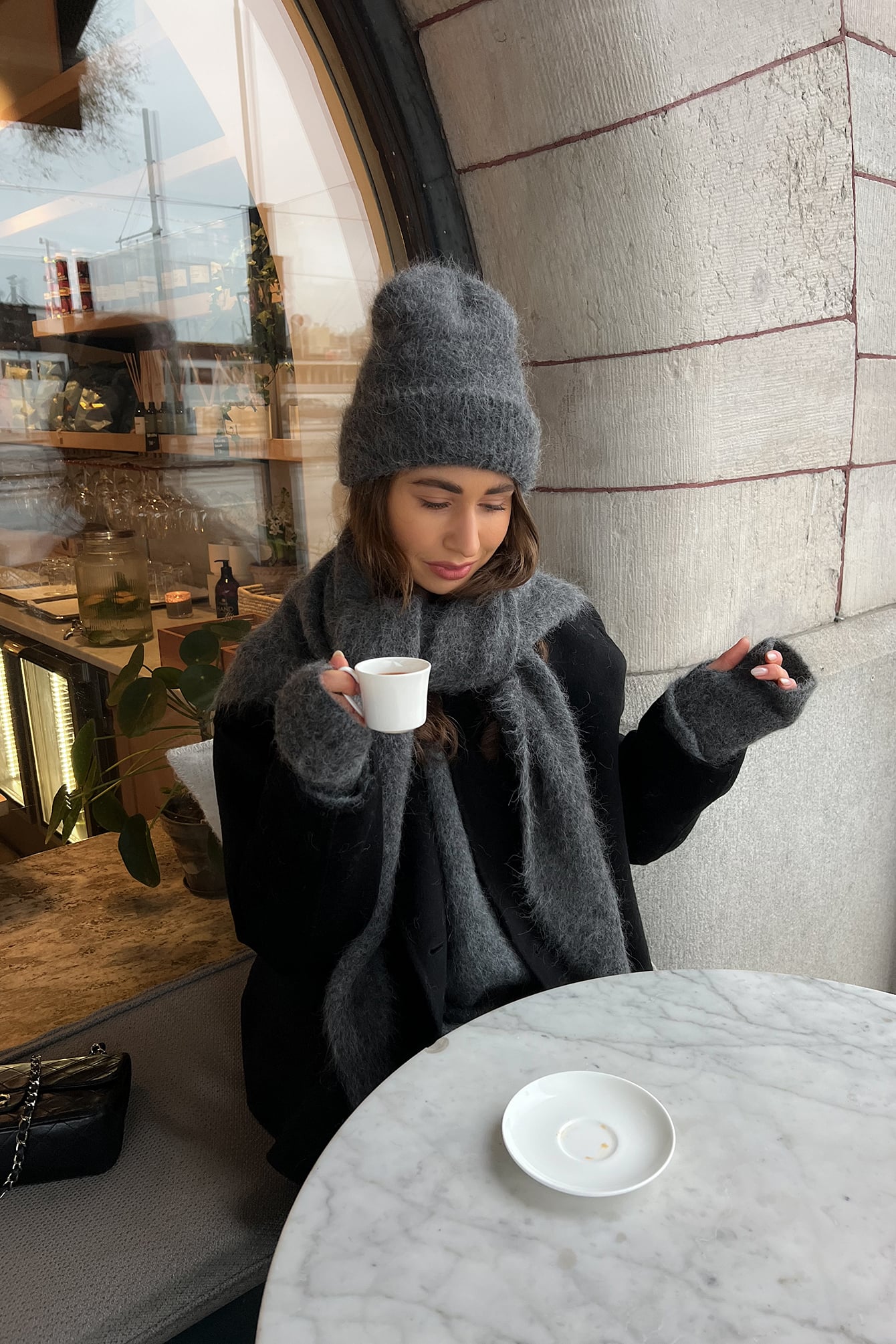 Alpaca Blend Hairy Triangle Scarf Grey | NA-KD
