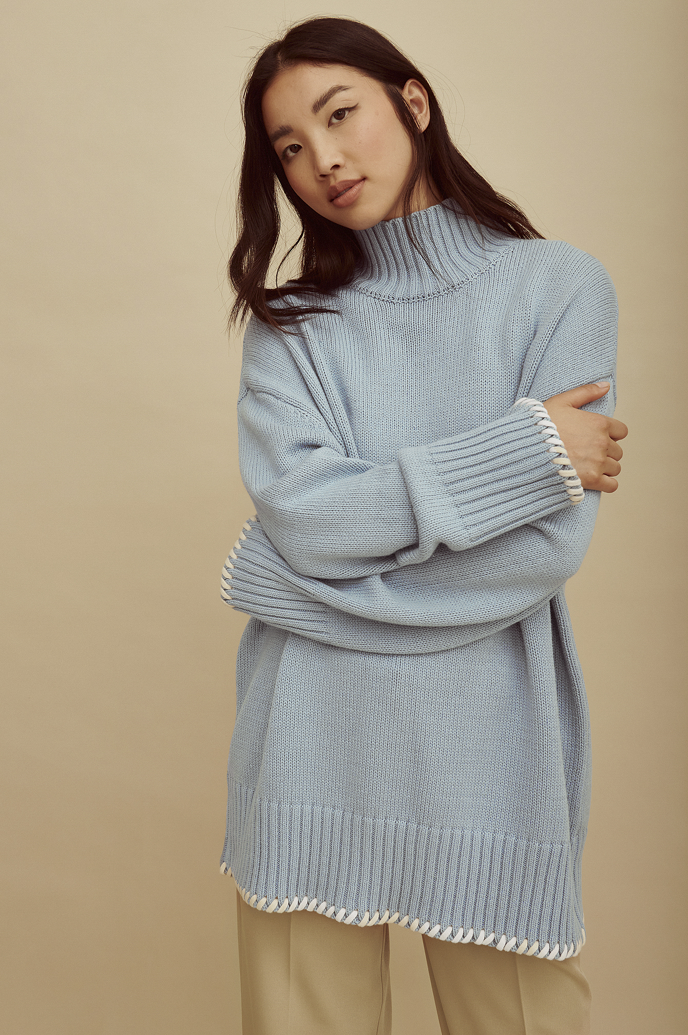 Strickpulli mit Polo-Kragen Blau | NA-KD