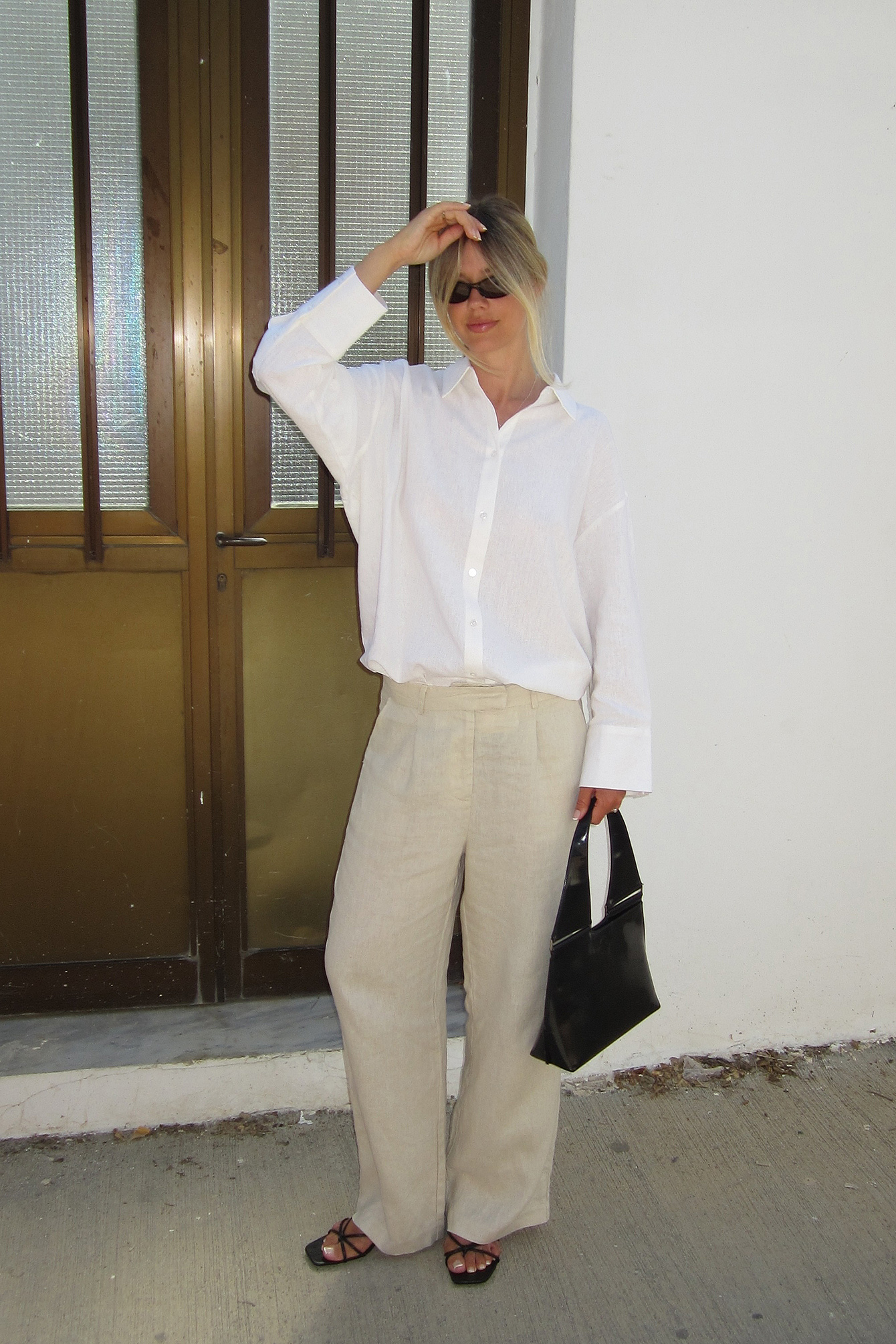 Wide linen trousers