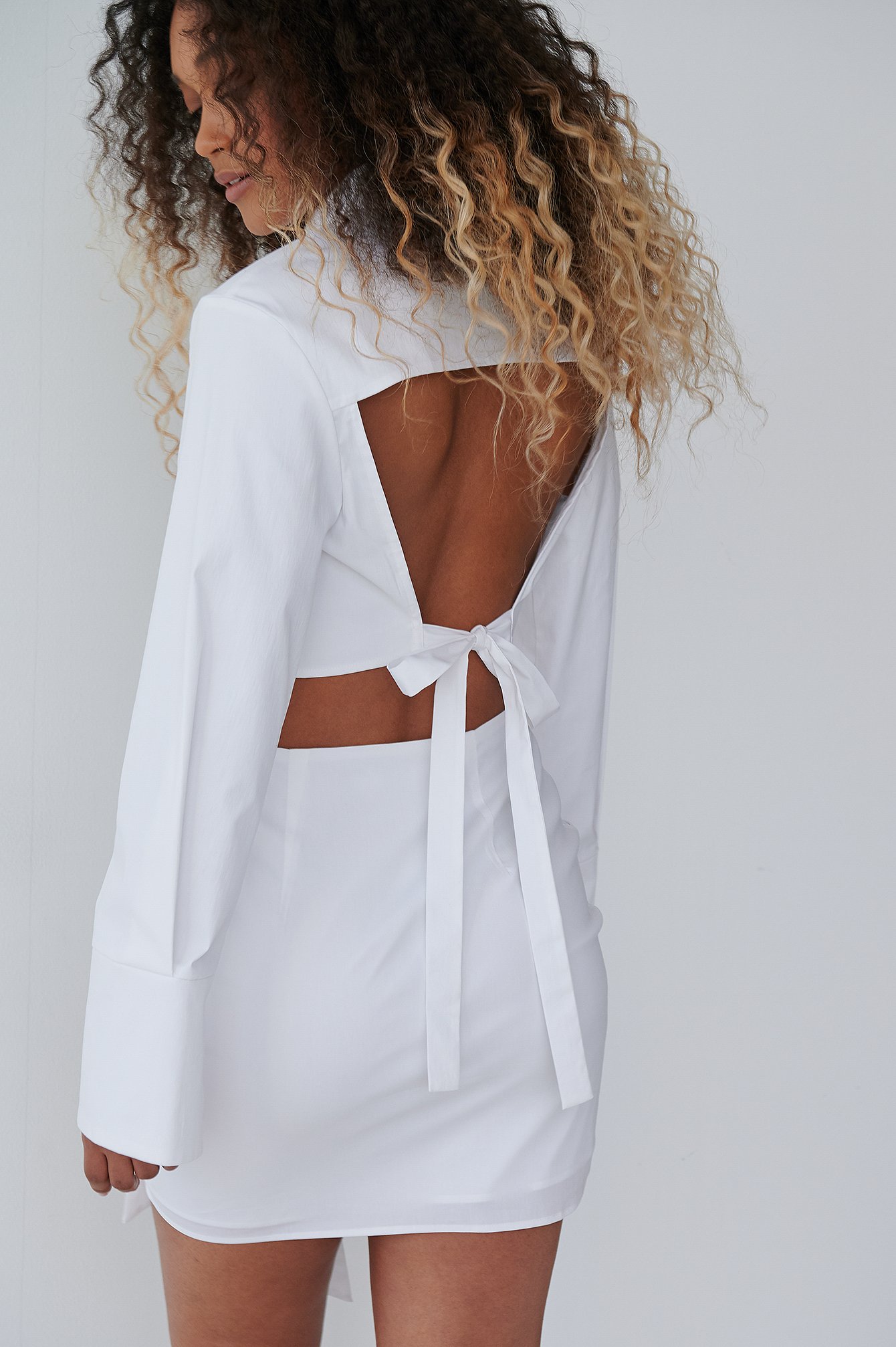 Angelica Blick X Na-kd Cropped Open Back Shirt - White