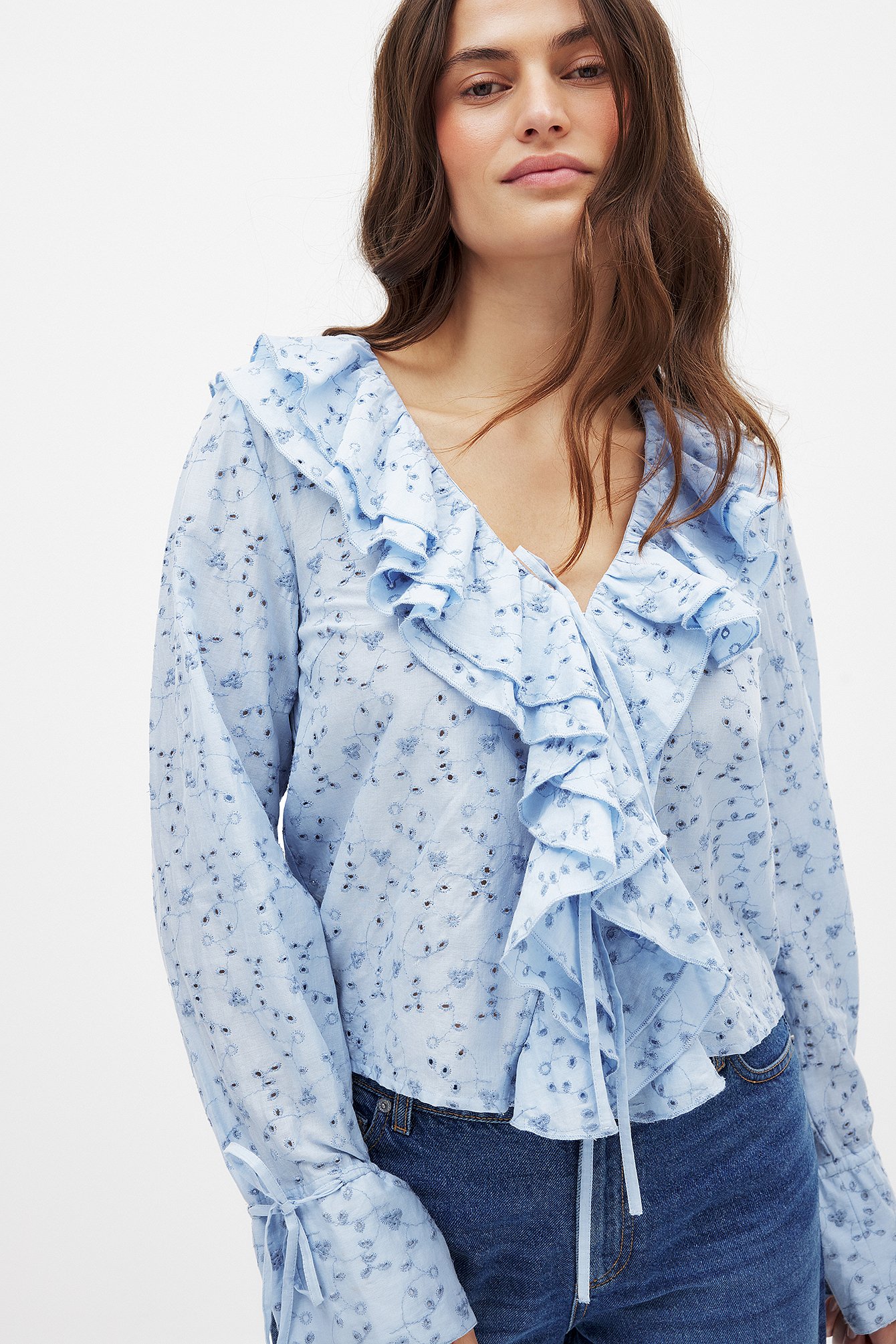 Moa Mattsson x NA-KD - Anglaise bluse med blomster - Sommer topper - Blå - EU 40 - NA-KD / NAKD