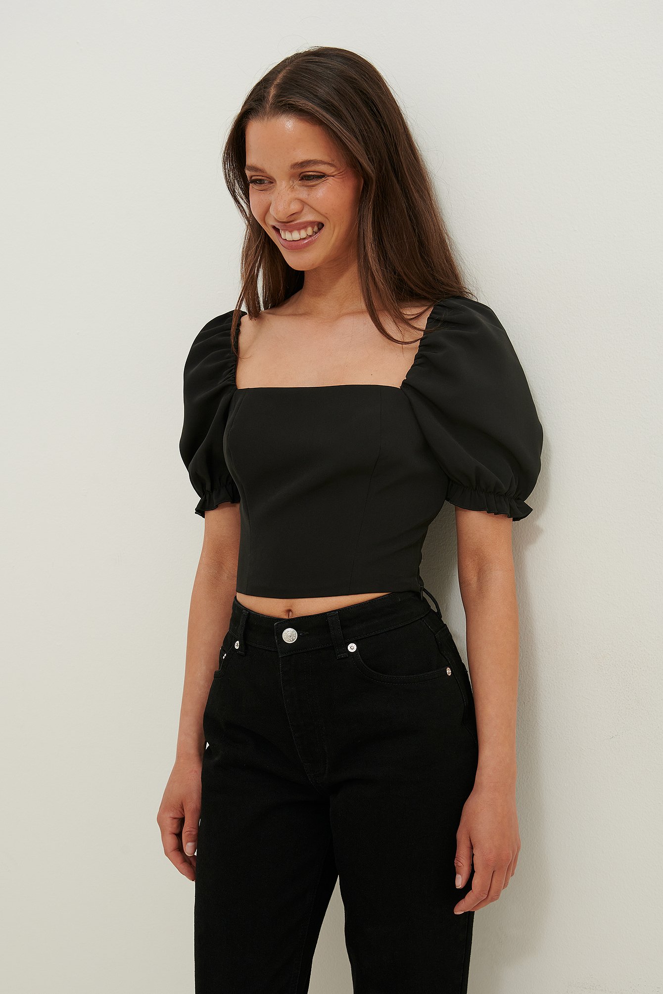 Black Cropped Puff Sleeve Top
