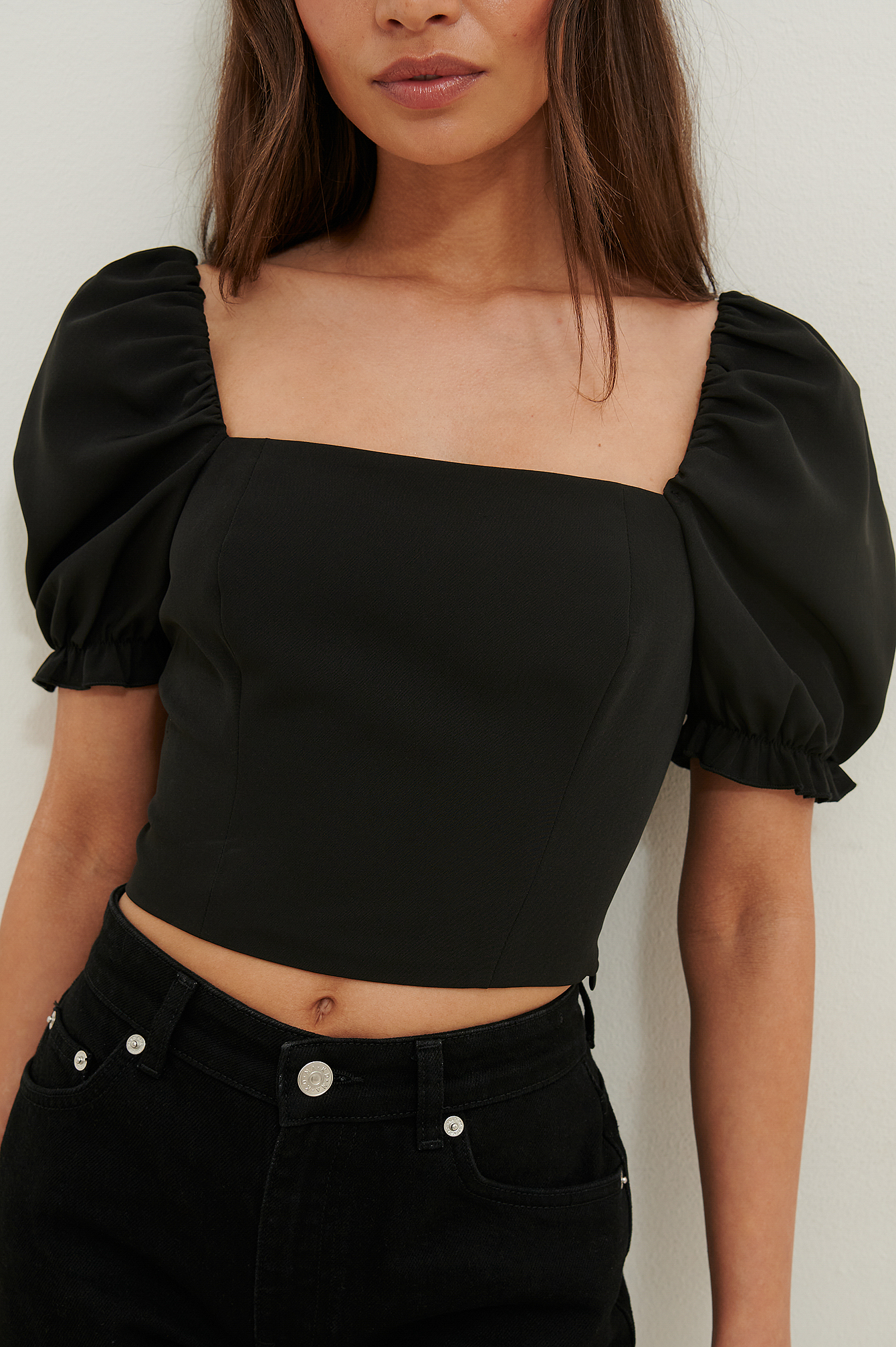 Black Cropped Puff Sleeve Top