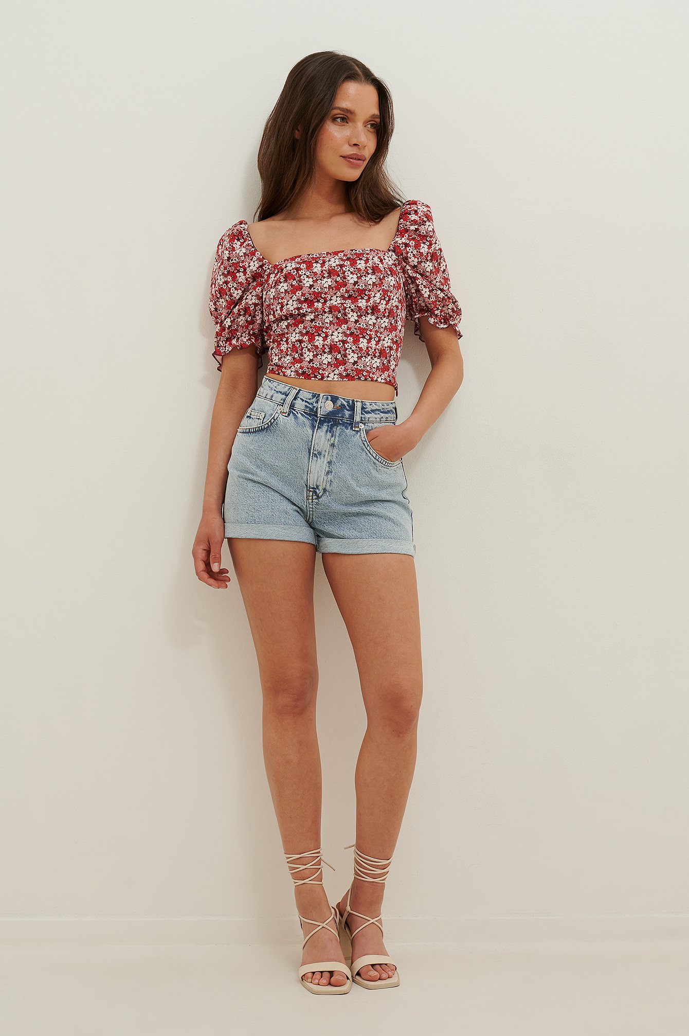 Red Flower Cropped Puff Sleeve Top