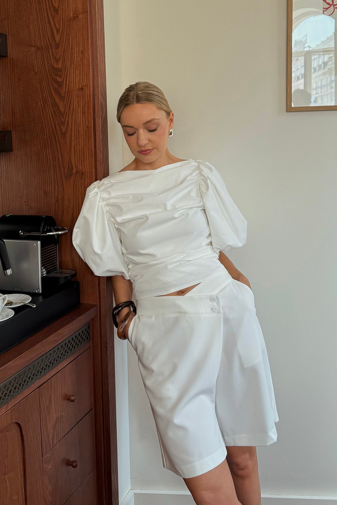 Lydia Tomlinson x NA-KD Asymmetric Detail Shorts - Shorts - White - EU 42 - NA-KD / NAKD