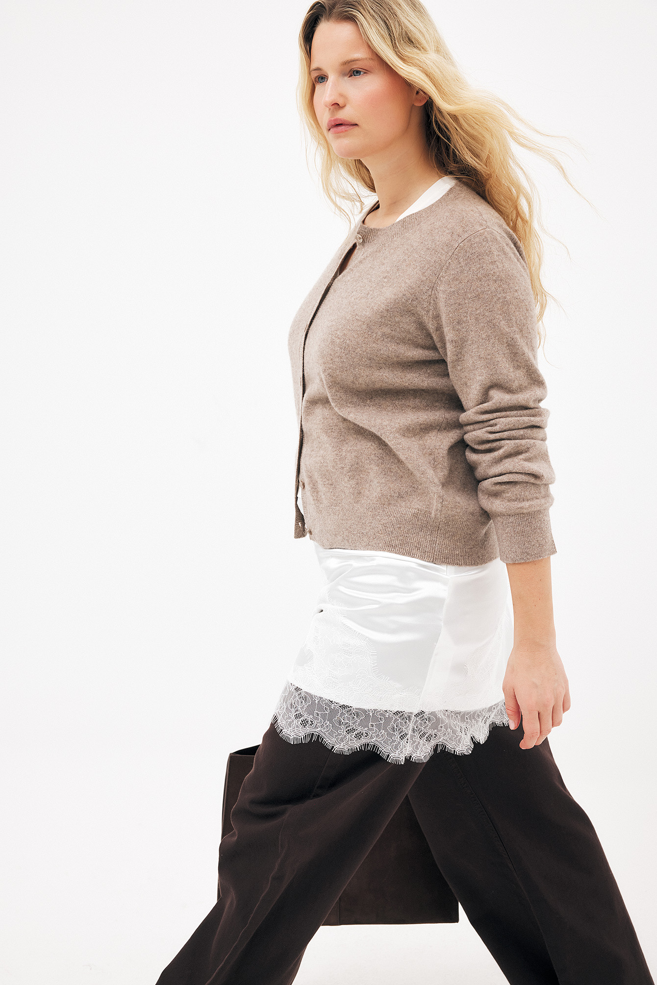 Asymmetric Lace Skirt - Satin Skirts - White - XS - NA-KD / NAKD