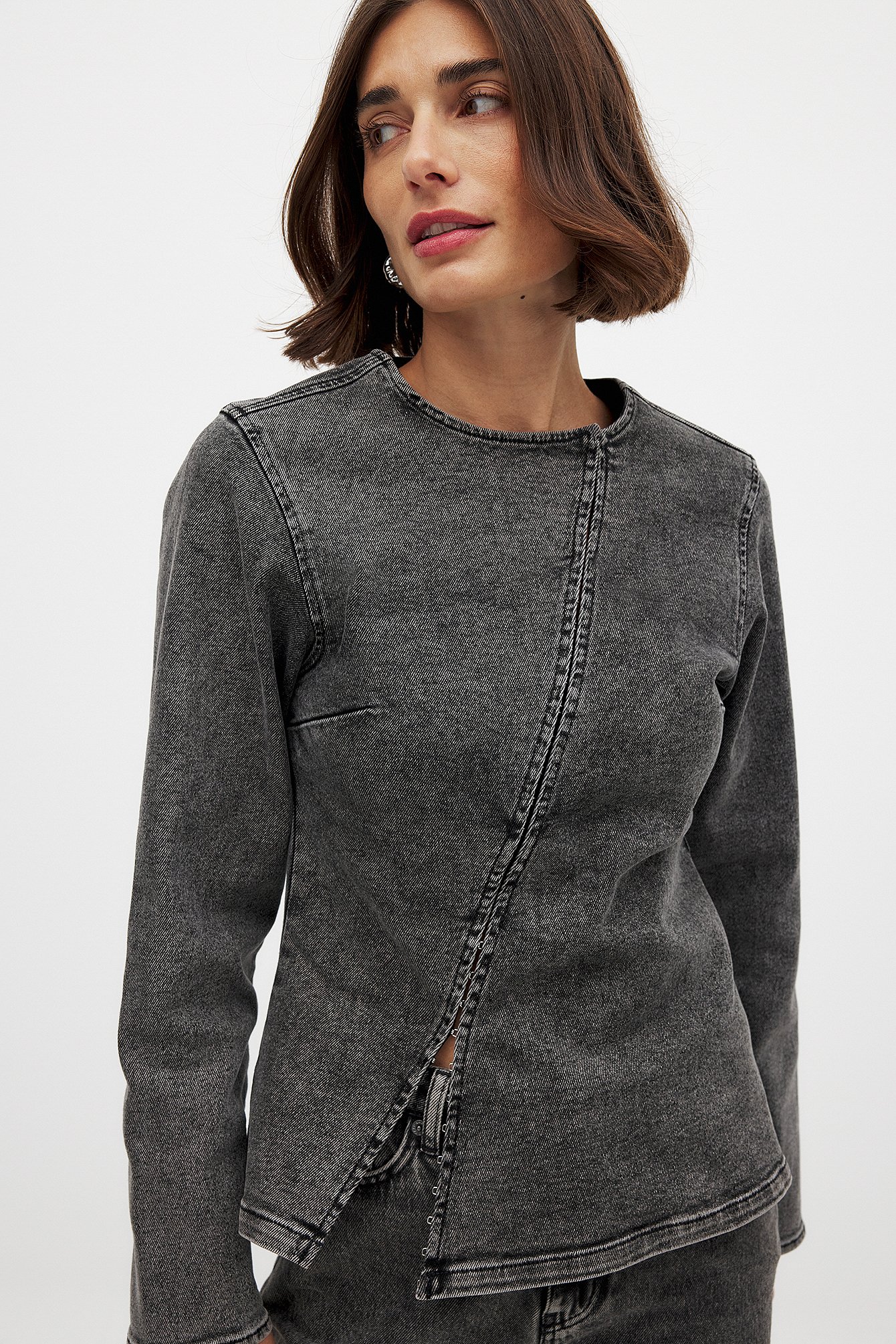 NA-KD Asymmetrisk denimskjorta - Jeansskjortor - Grå - EU 34 - NA-KD / NAKD