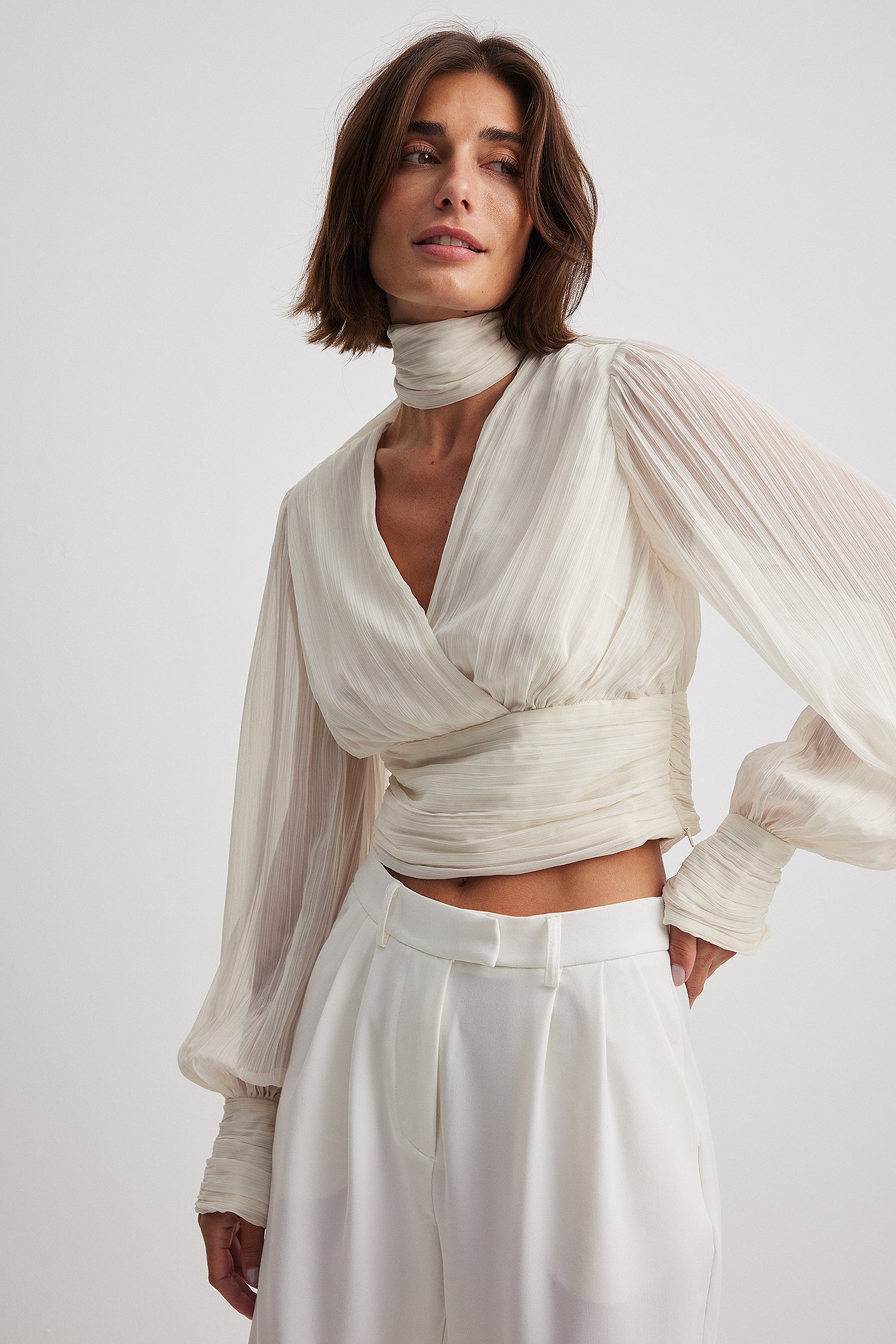 Balloon Sleeve Pleated Detail Blouse Offwhite