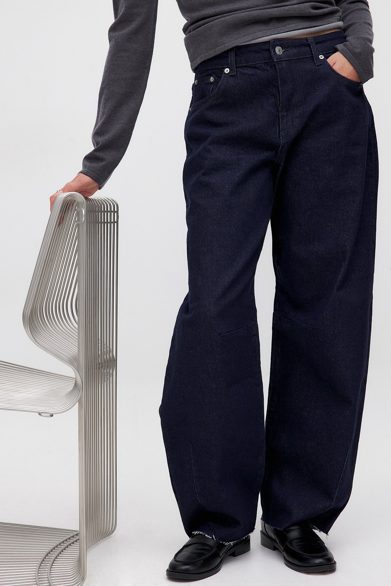 Barrel-Leg Denim Jeans