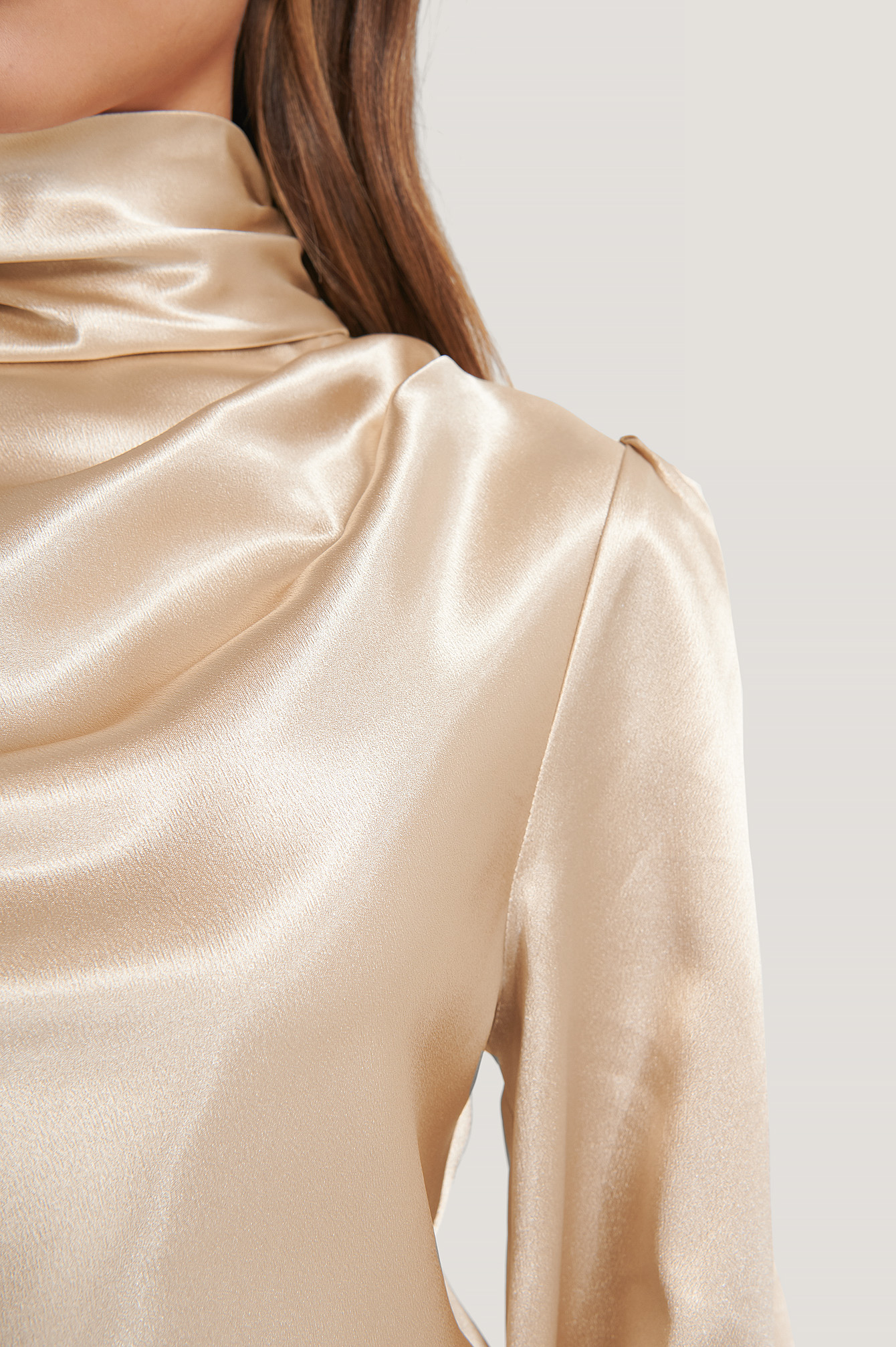 Satin Draped Blouse Beige | na-kd.com