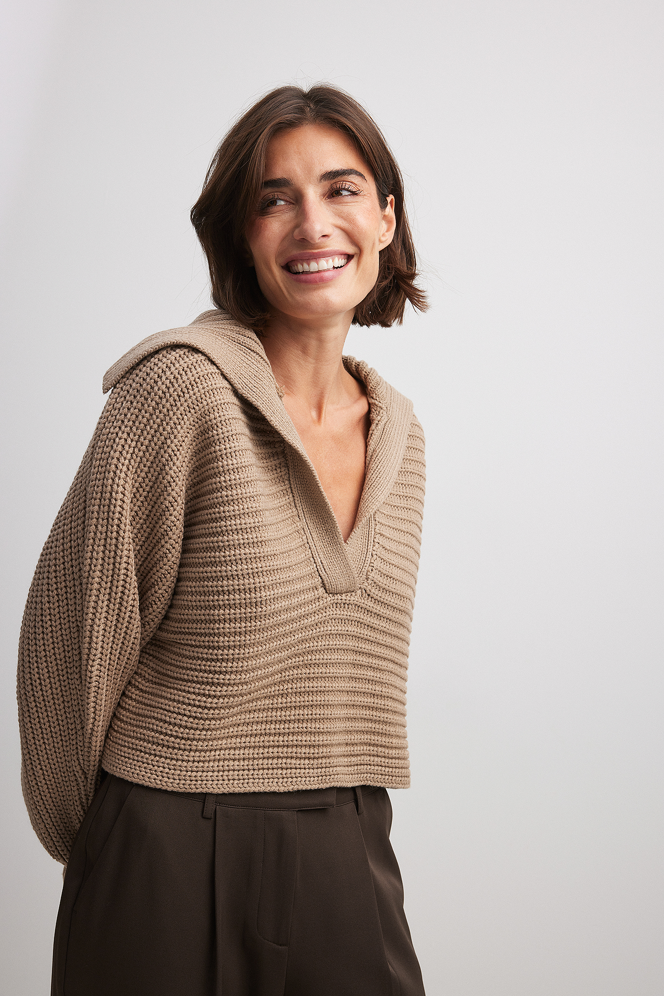 Big Collar Chunky Knitted Sweater Brown NA-KD