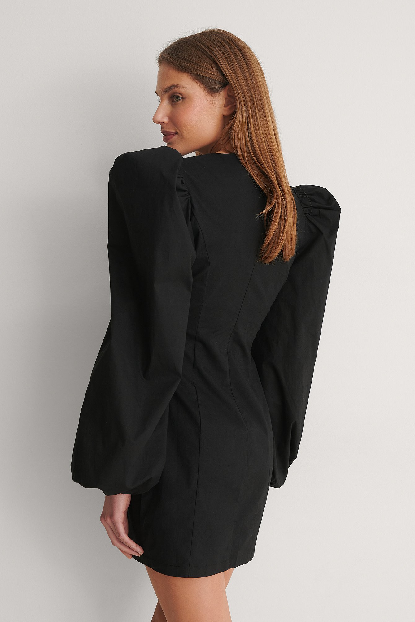 Volume Sleeve Mini Dress Black | NA-KD