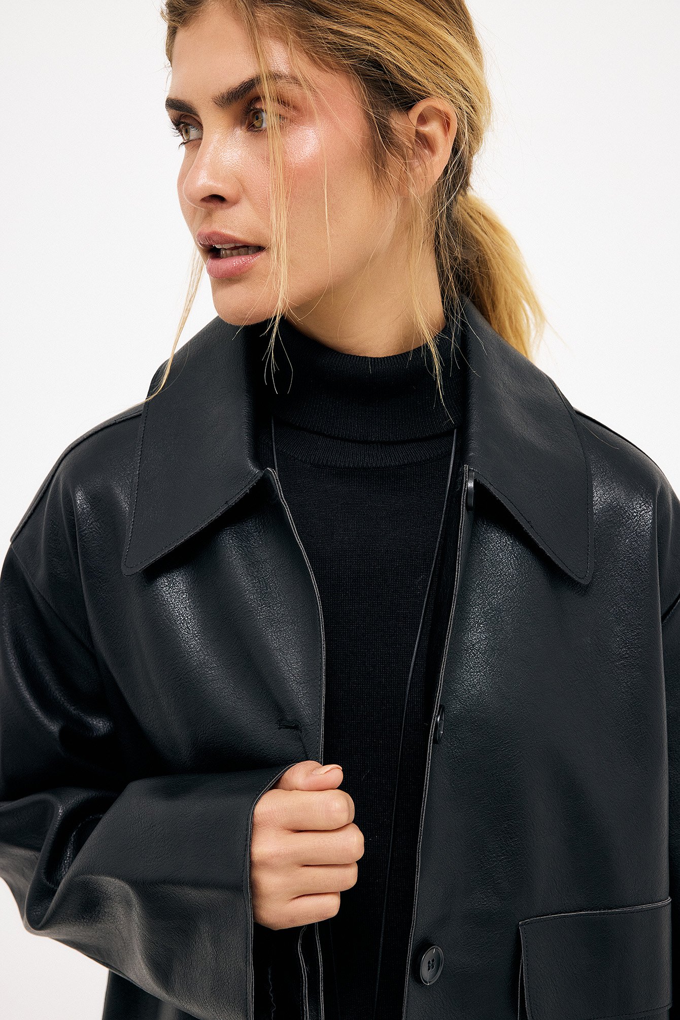 Button Detail Short Faux Leather Jacket Black | NA-KD