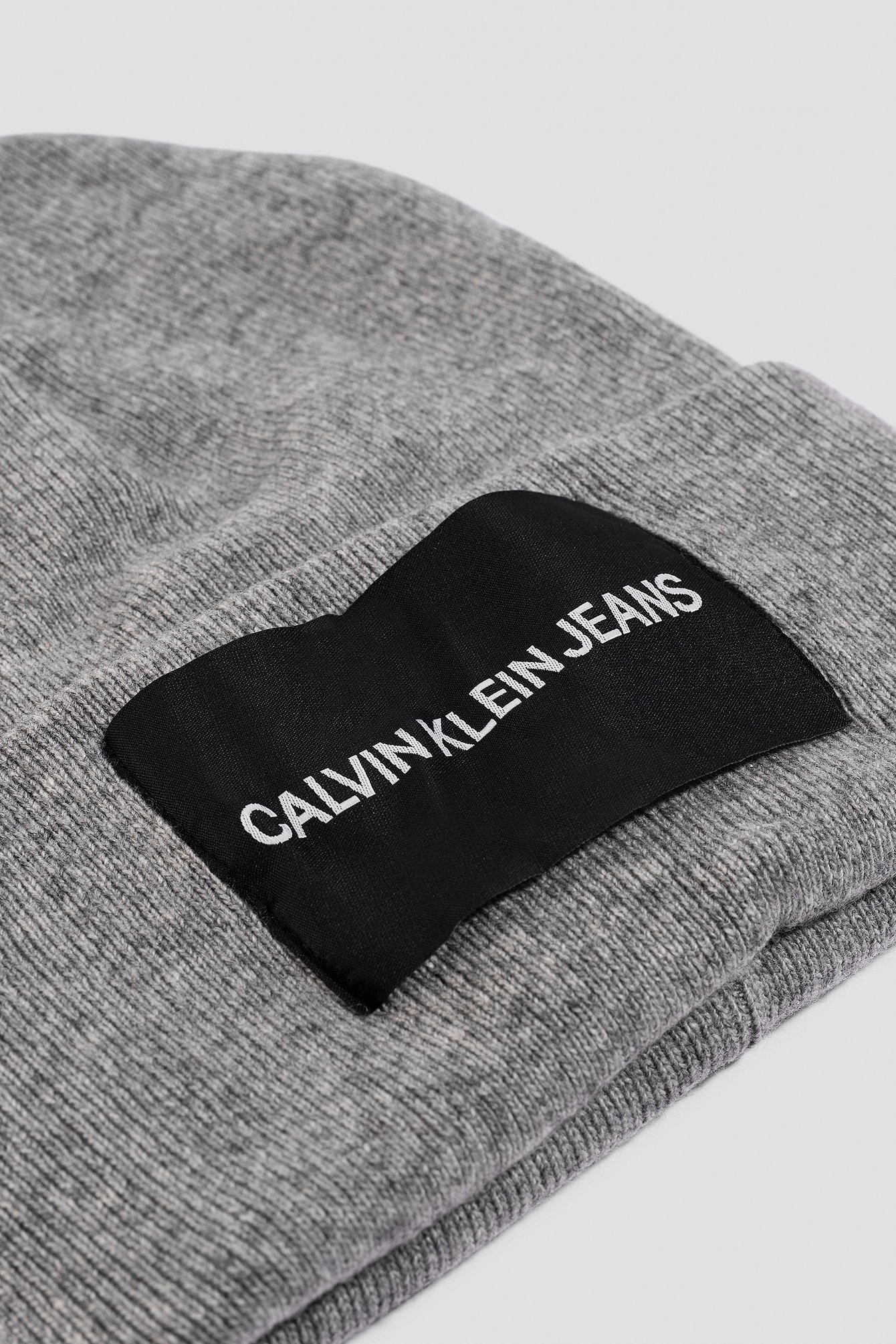 J Calvin Klein Beanie W Grey | NA-KD