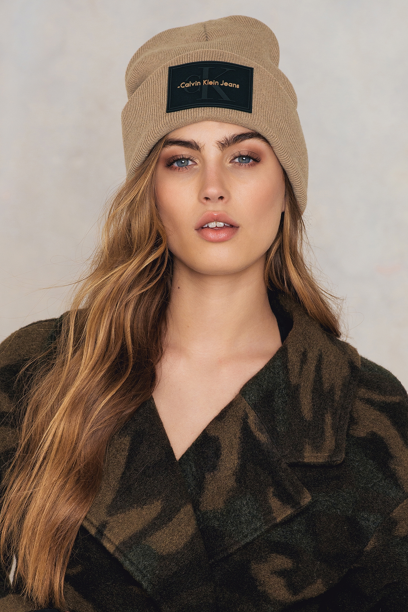 Beanie calvin klein beige Clearance