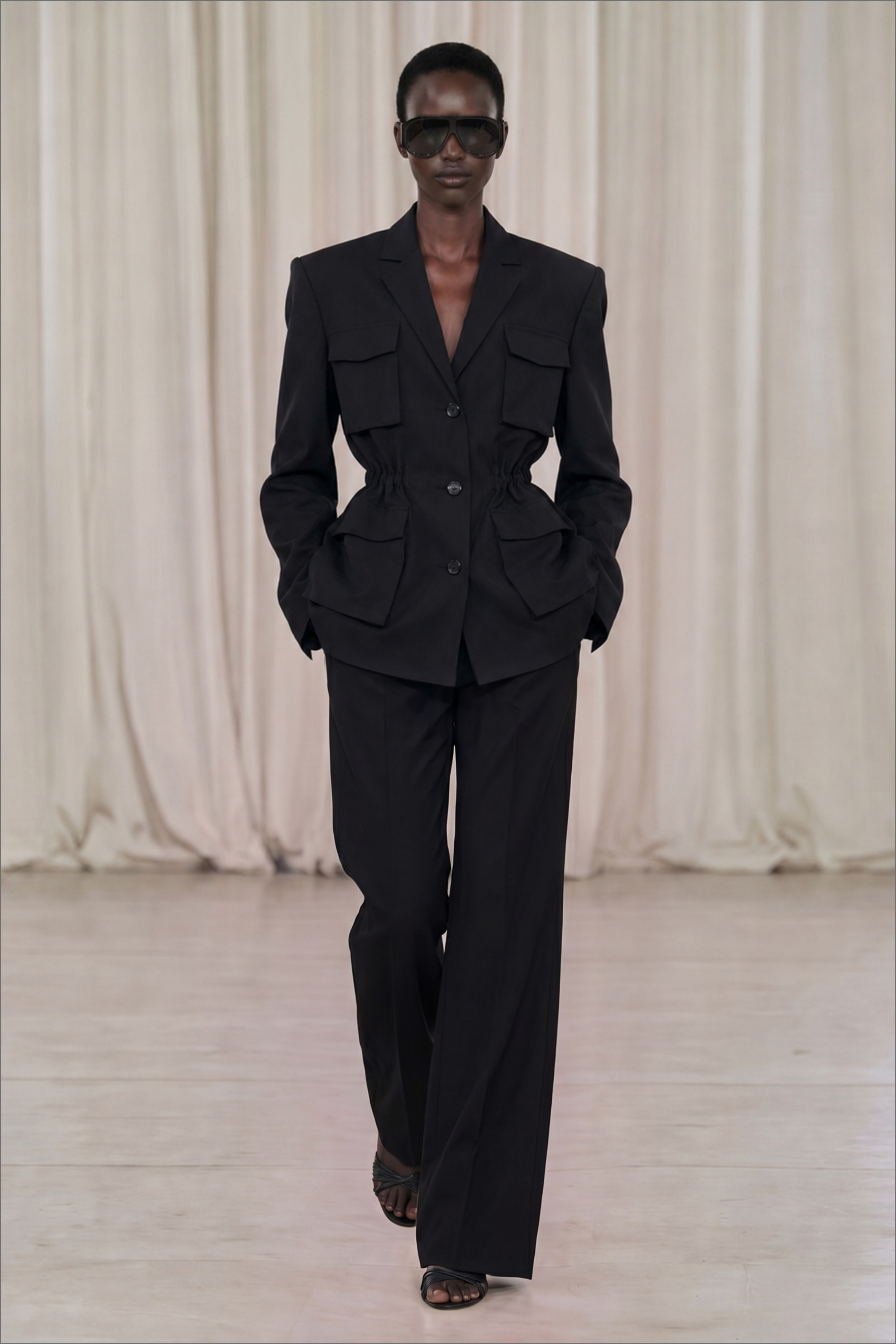Cargo Mid Waist Pants Black | NA-KD
