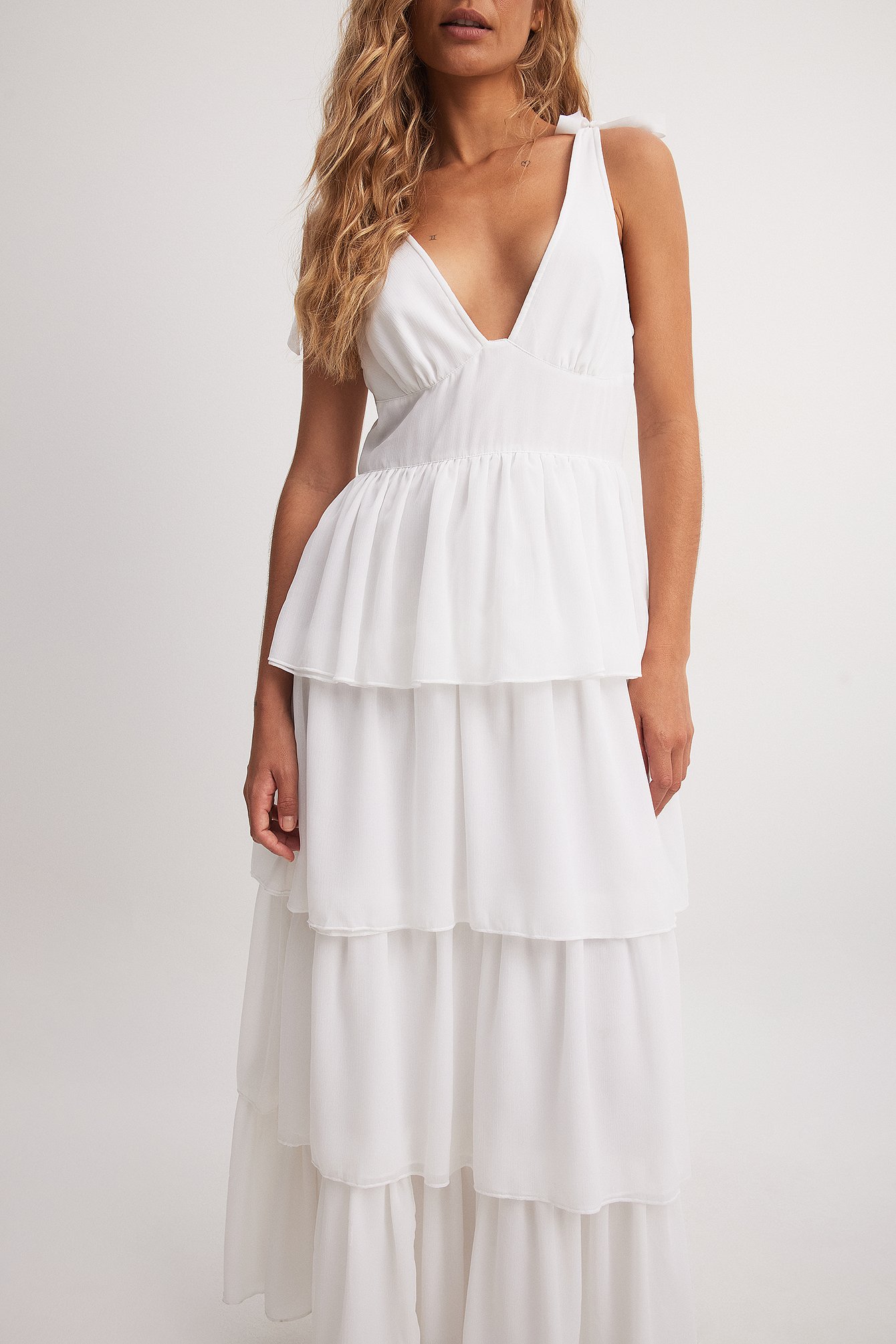 White Ruffle Robe Chiffon Ruffle Midi Dress White | NA-KD