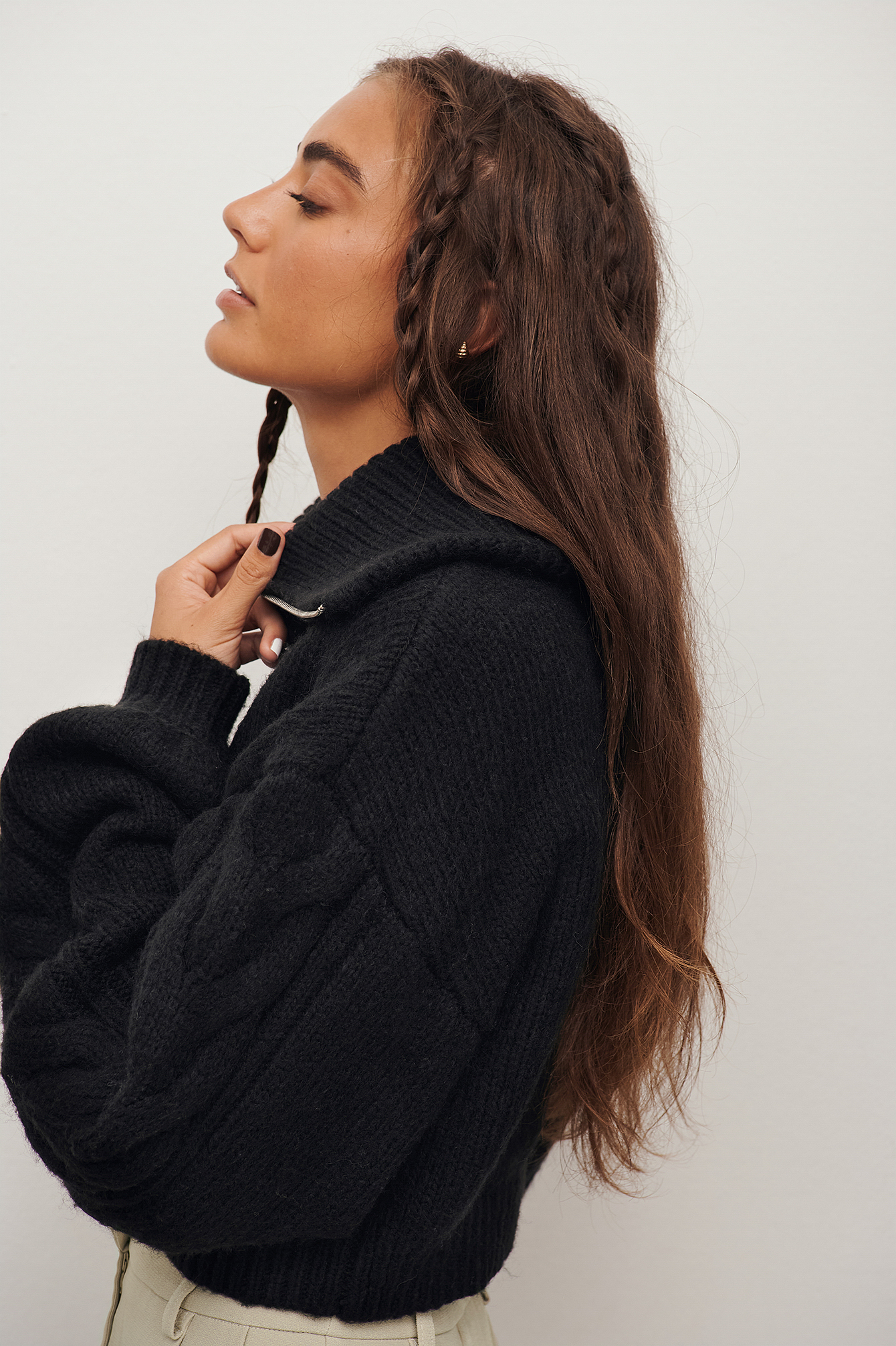 Chloé Monchamp x NA-KD Big Collar Half Zip Sweater - Black